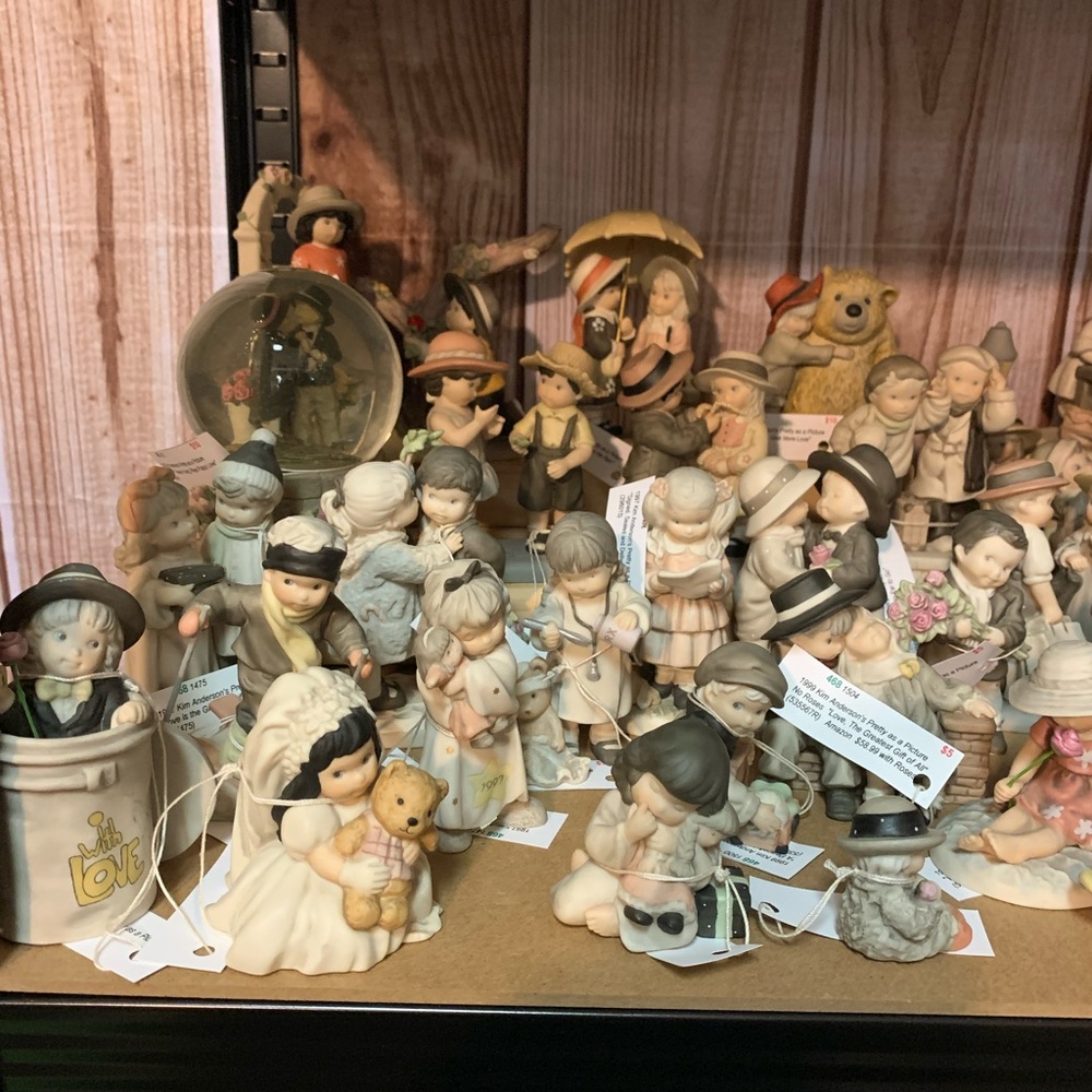 1995 KIM ANDERSON’S PRETTY AS A PICTURE FIGURINES